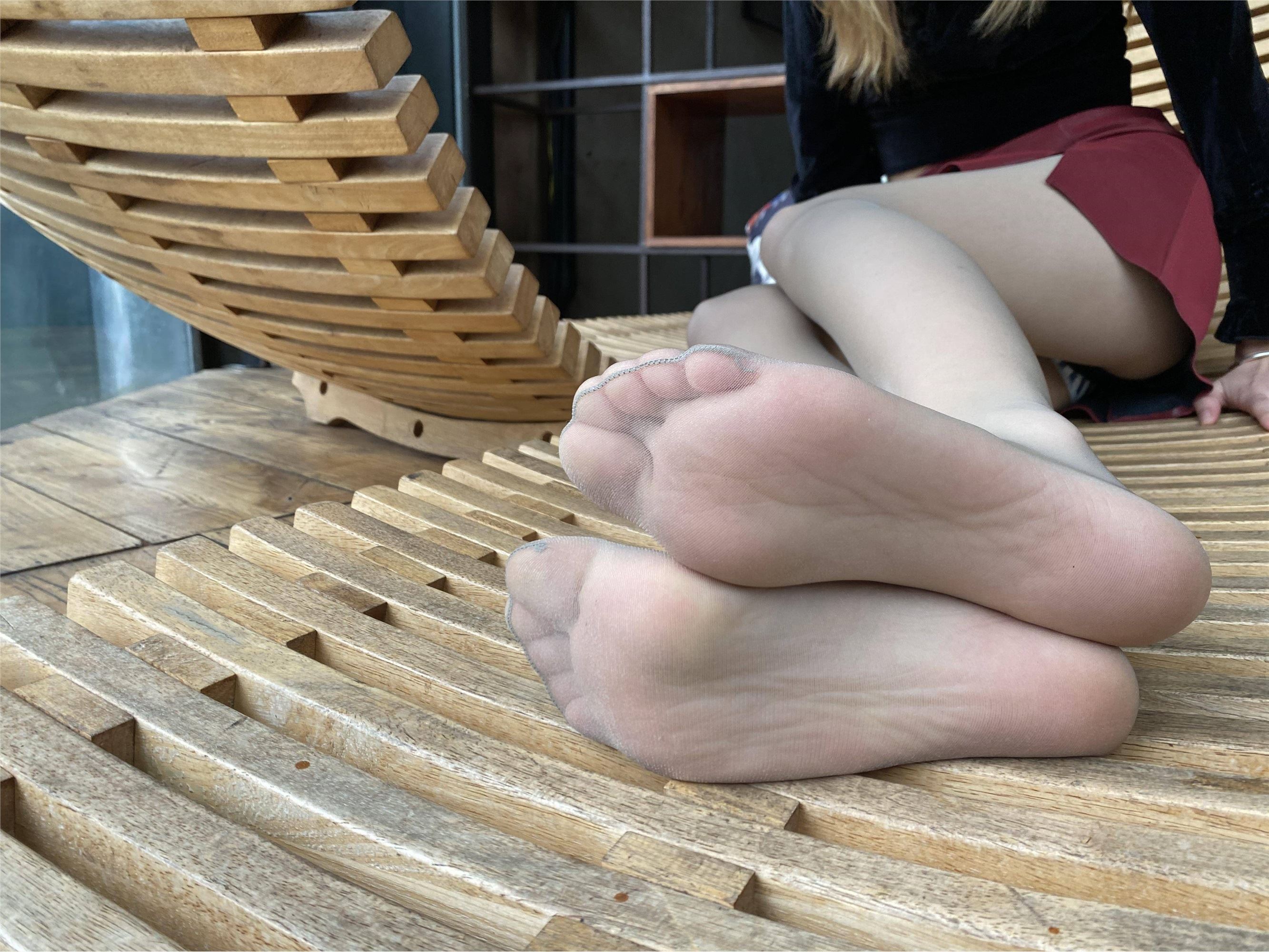 MussGirl慕丝女郎  NO.160 红色皮裙肉丝